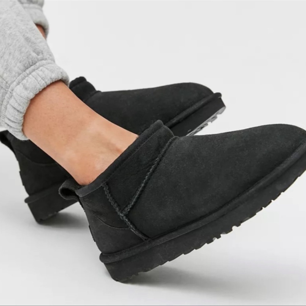 UGG Ultra Mini Classic Boot Black Size 10 US
